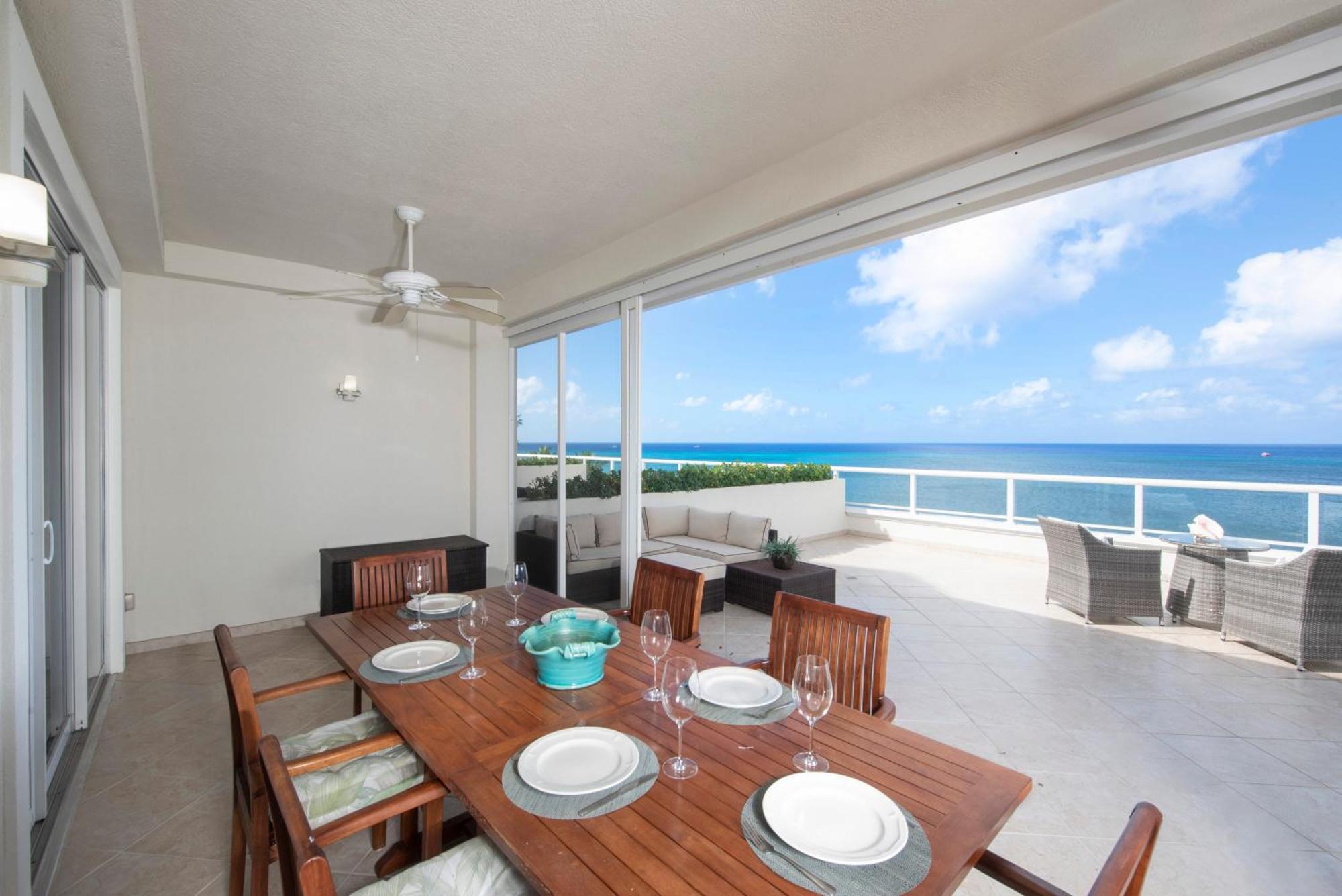 Apartment South Bay Club 30 - 3 Bedroom 2 Bathroom Unit George Town