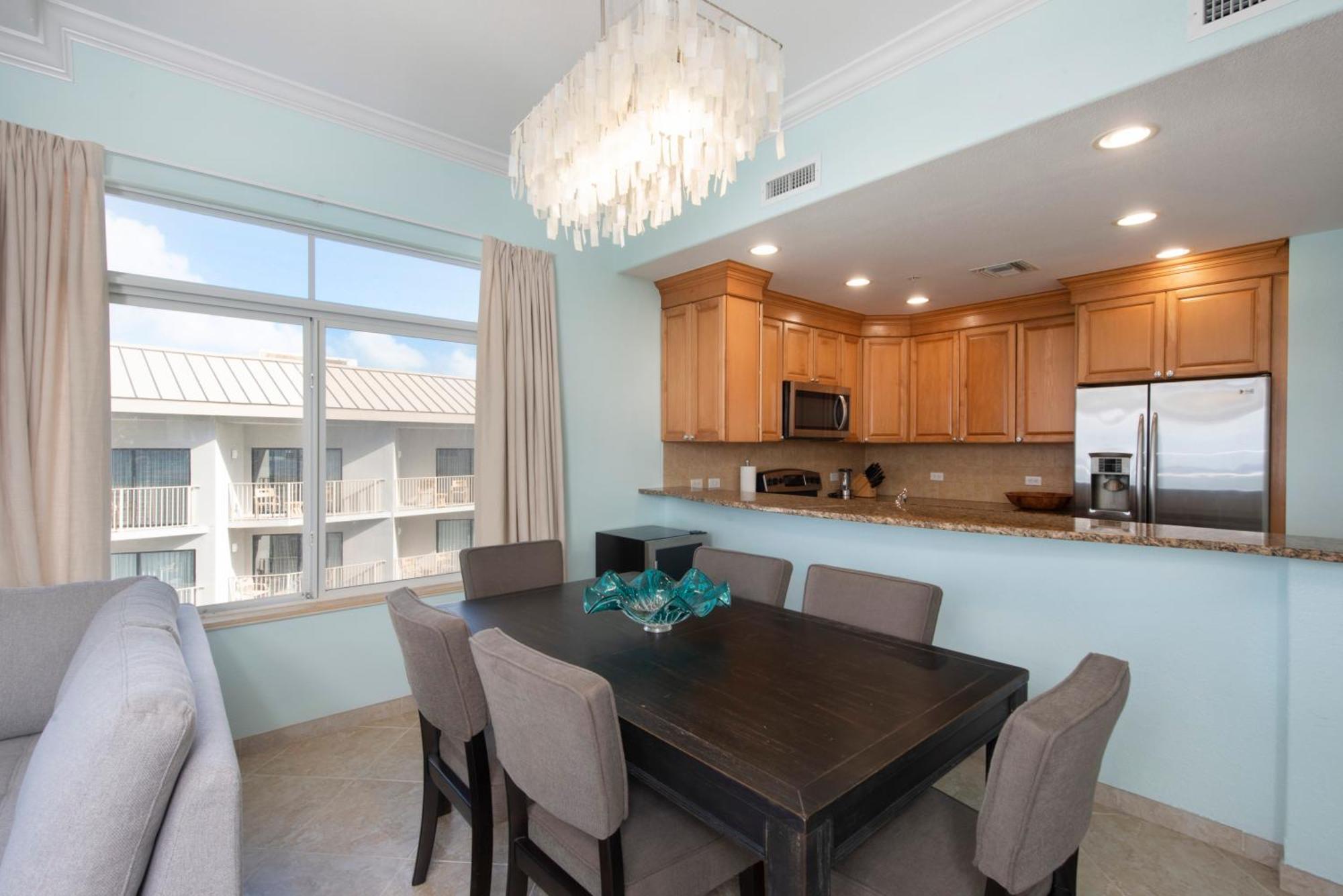 South Bay Club 30 - 3 Bedroom 2 Bathroom Unit *