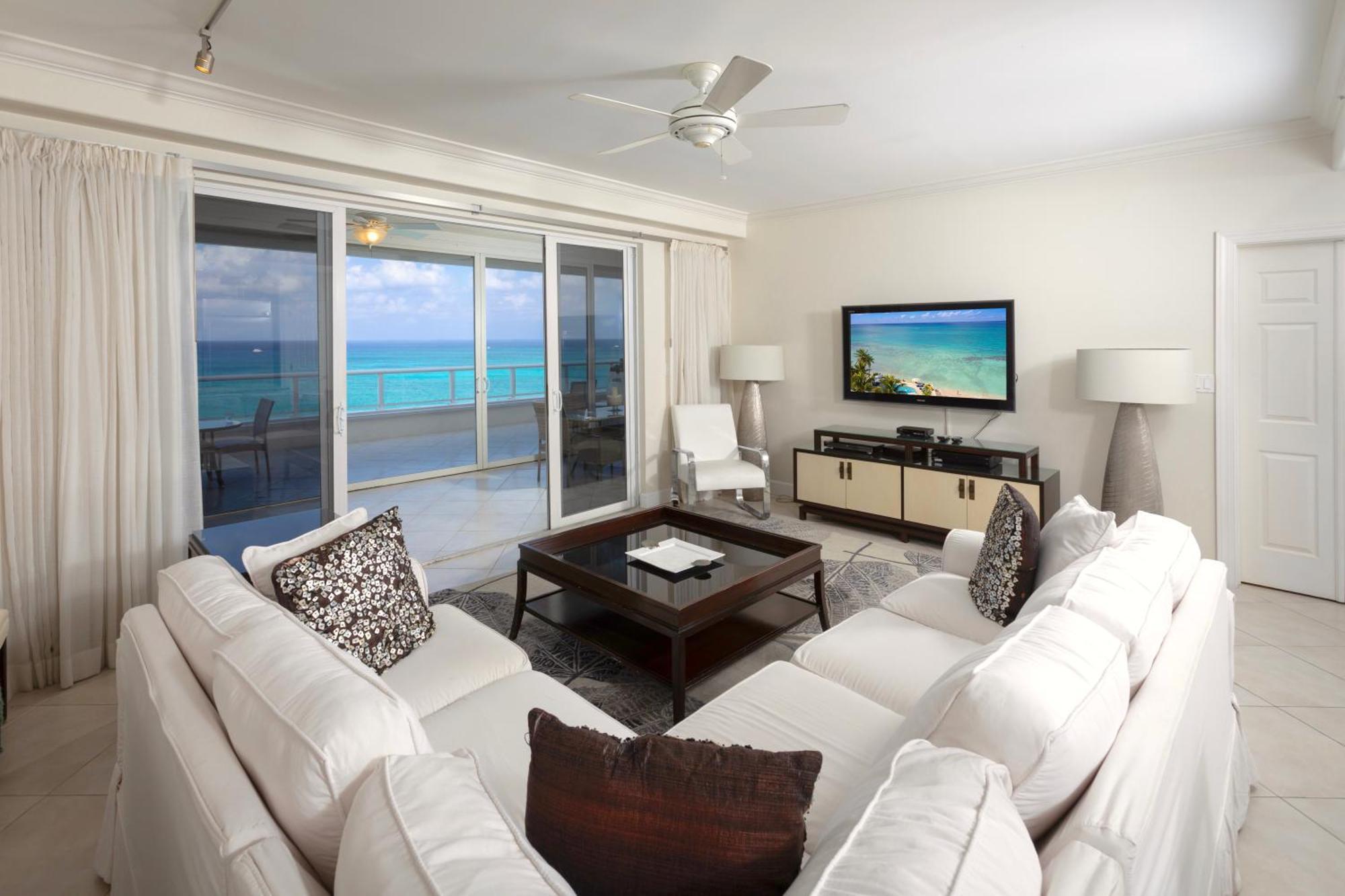 South Bay Club 33 - 3 Bedroom 2 Bathroom Unit * George Town