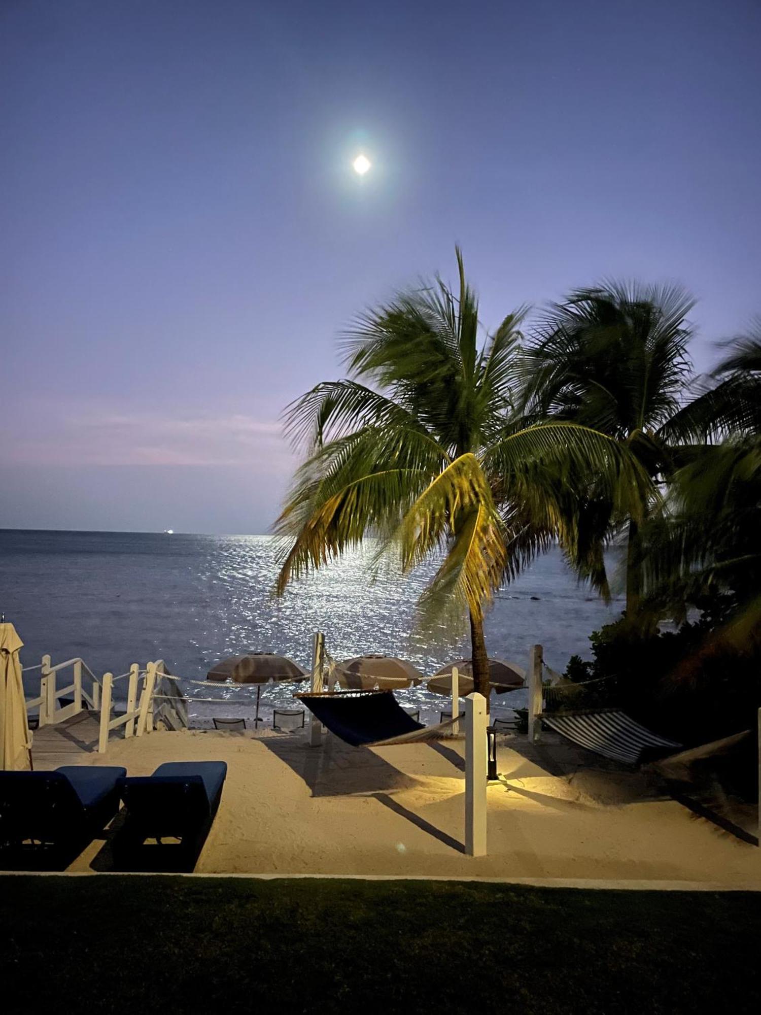 South Bay Club 8 - 2 Bedroom 2 Bathroom Unit Apartment George Town