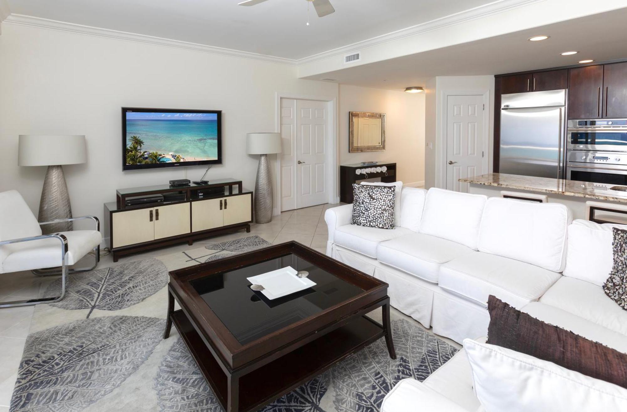 South Bay Club 33 - 3 Bedroom 2 Bathroom Unit George Town