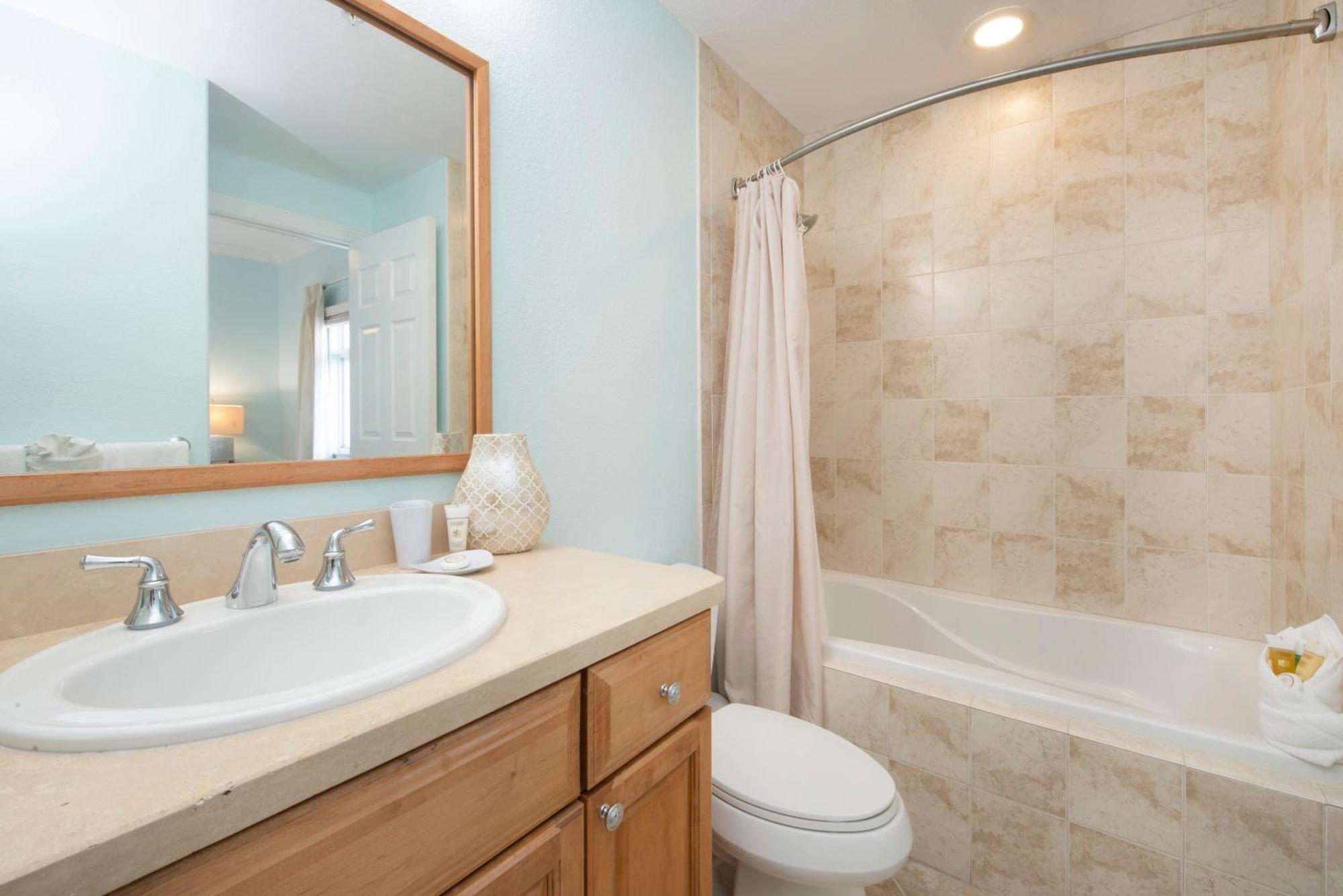 Apartment South Bay Club 30 - 3 Bedroom 2 Bathroom Unit