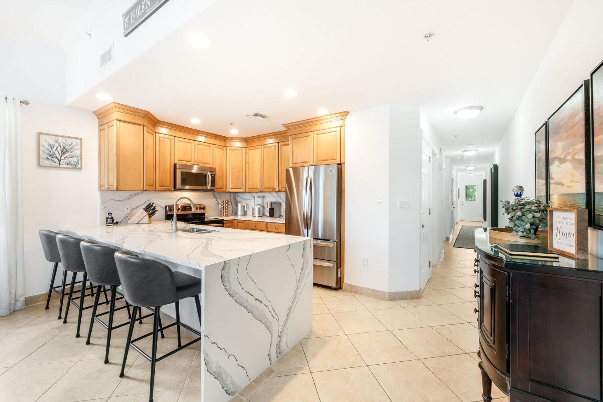 South Bay Club 8 - 2 Bedroom 2 Bathroom Unit George Town