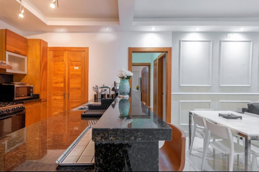 Escape Apartments, Balcony, Pool, Gym & In La Julia Apartamento *