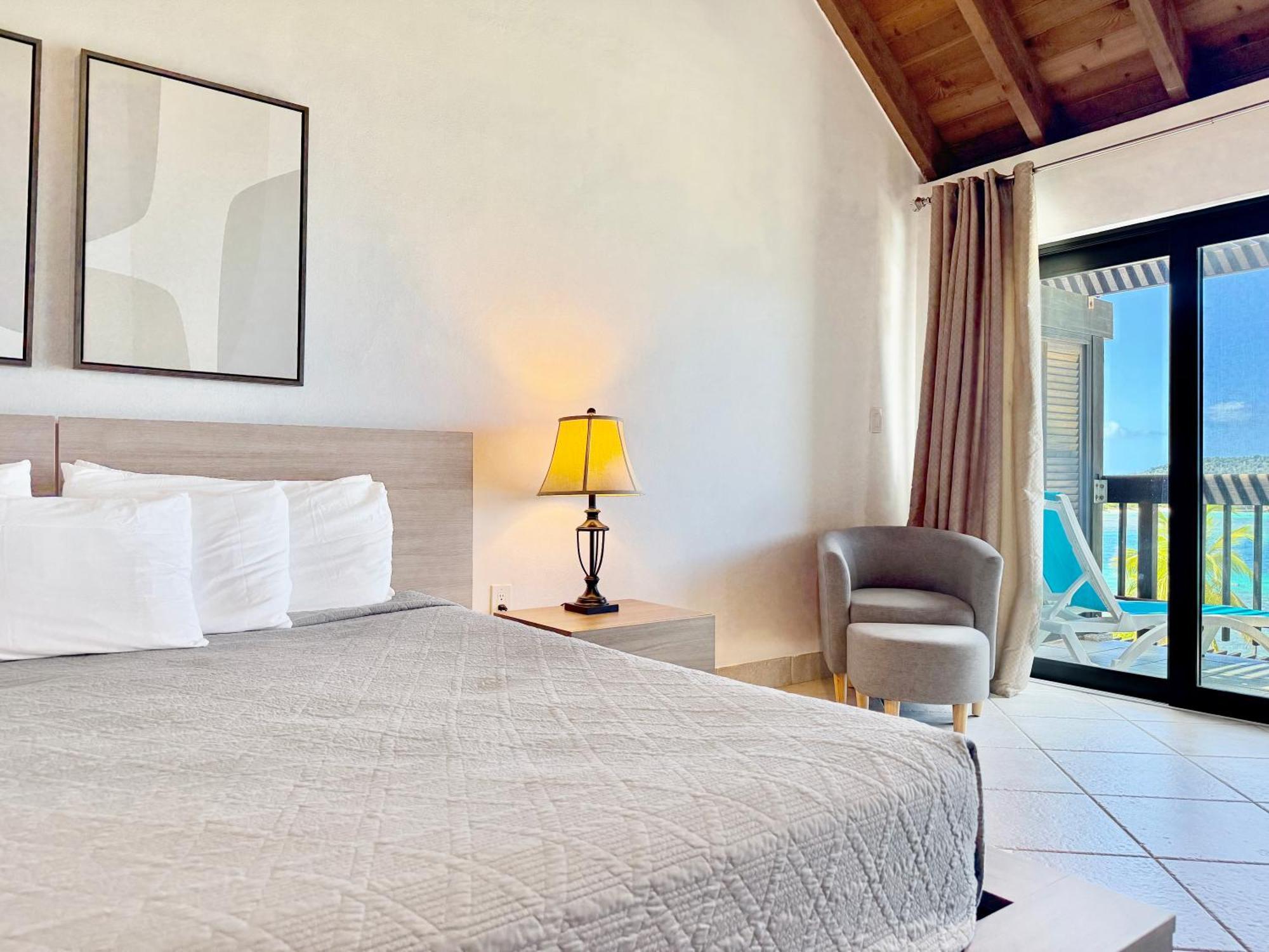 Sapphire Beachfront Renovated 1200 Sf! - Free Wi-fi * Nazareth