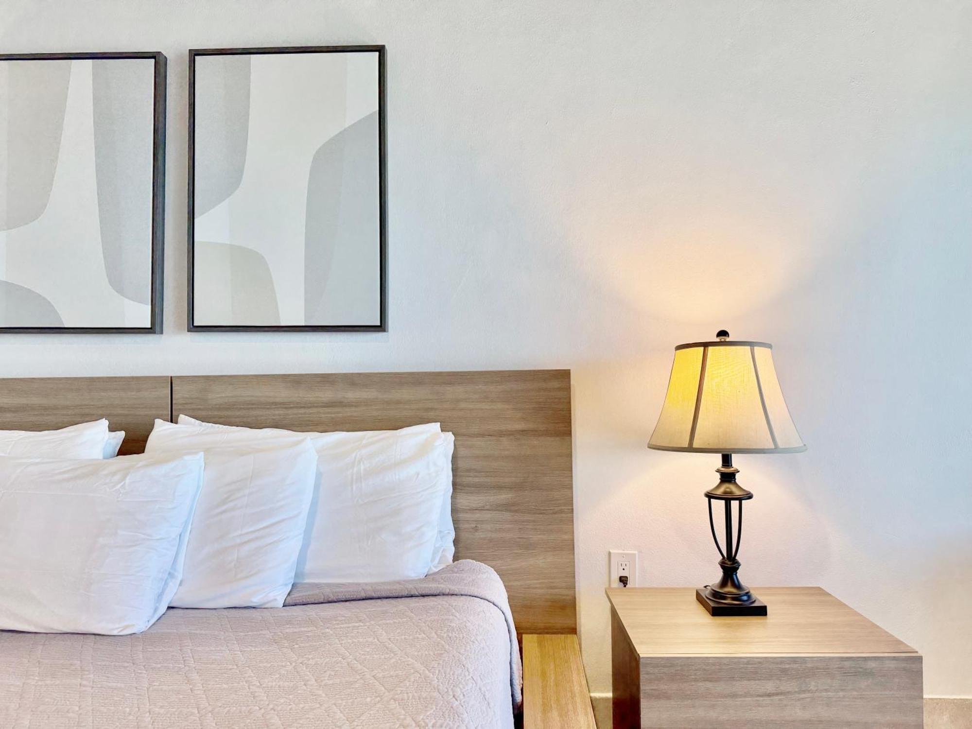 Sapphire Beachfront Renovated 1200 Sf! - Free Wi-fi * Nazareth