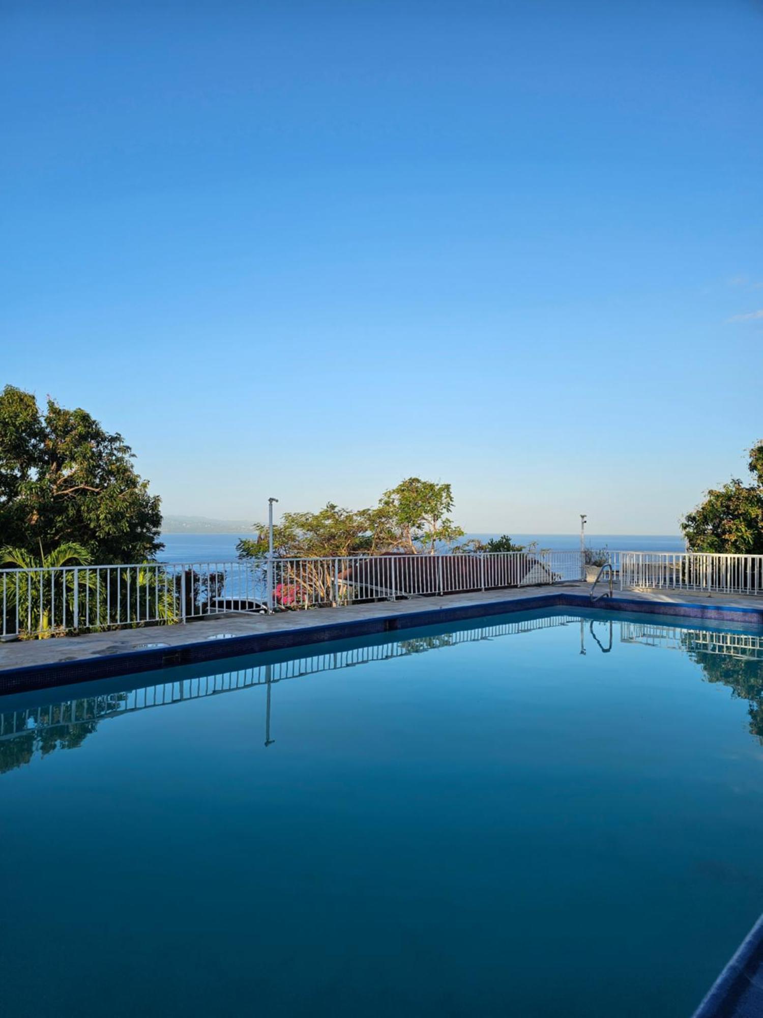 Montego Bay Club Apartments