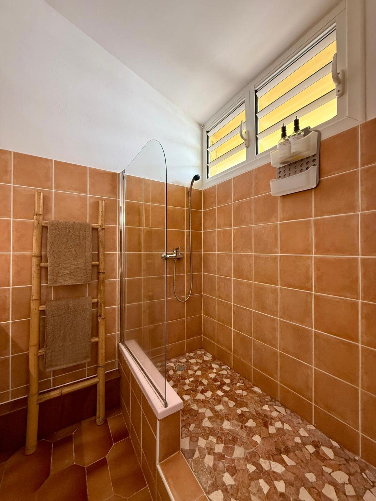 T2 Vue Avec Acces Direct Lagon Et 5 Min *