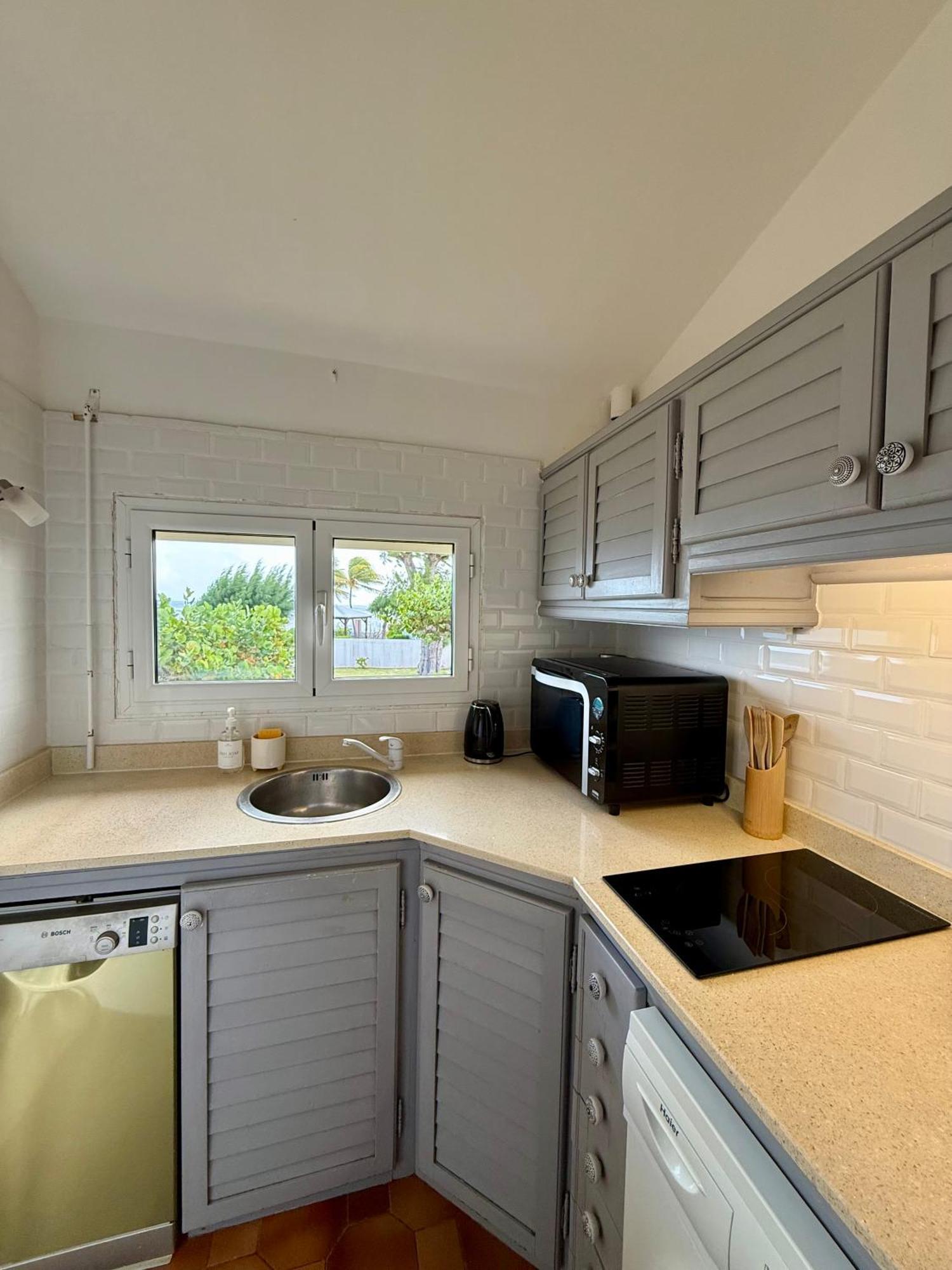 Apartamento T2 Vue Avec Acces Direct Lagon Et 5 Min *