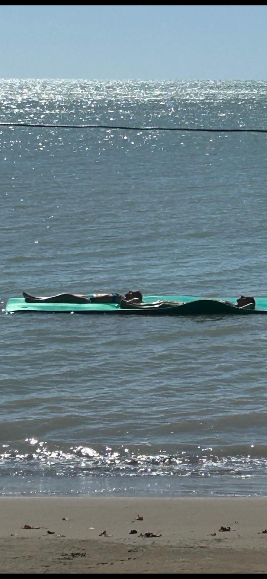 On The Ocean * Black River
