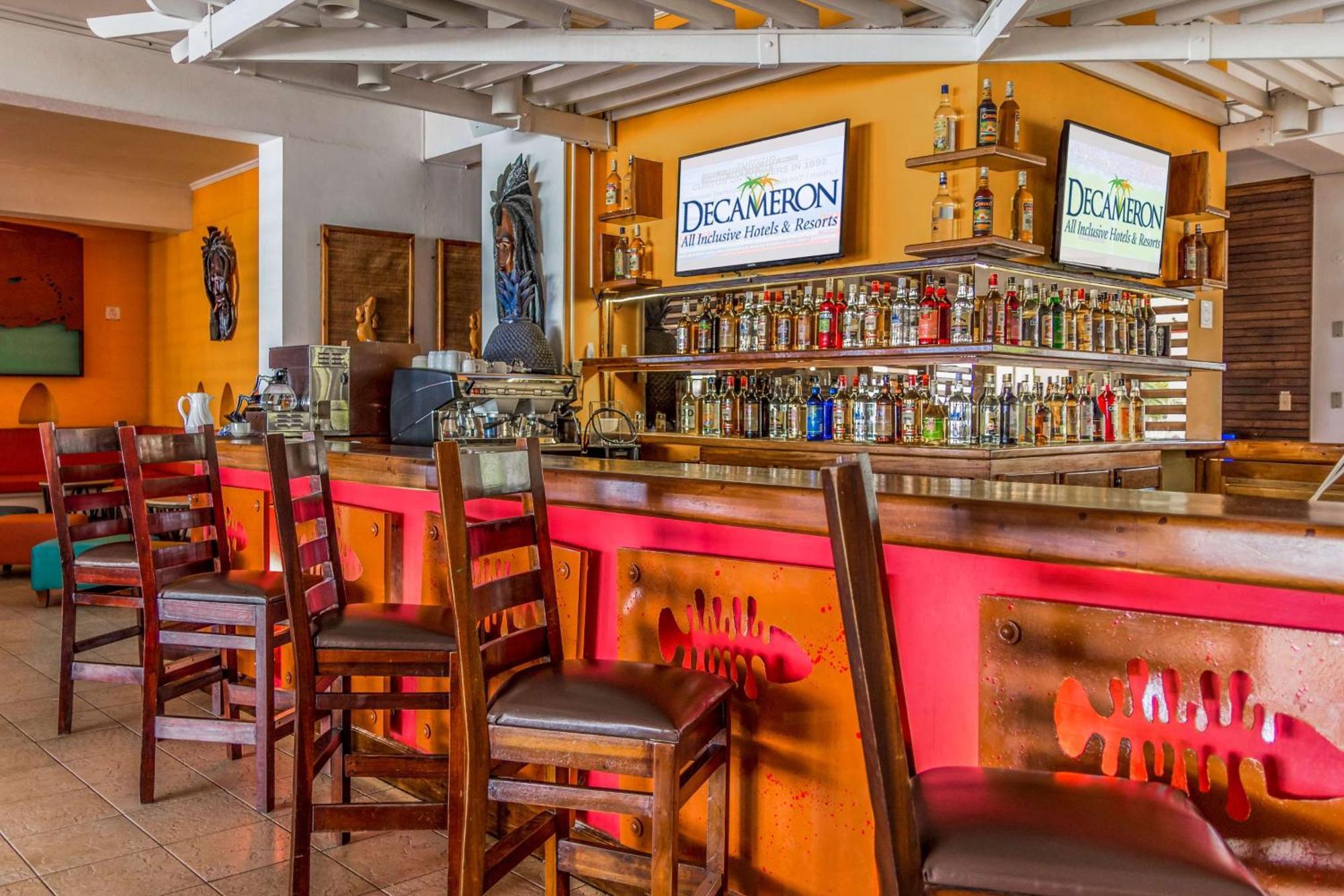 Grand Decameron Montego Beach, A Trademark All-inclusive Resort Montego Bay