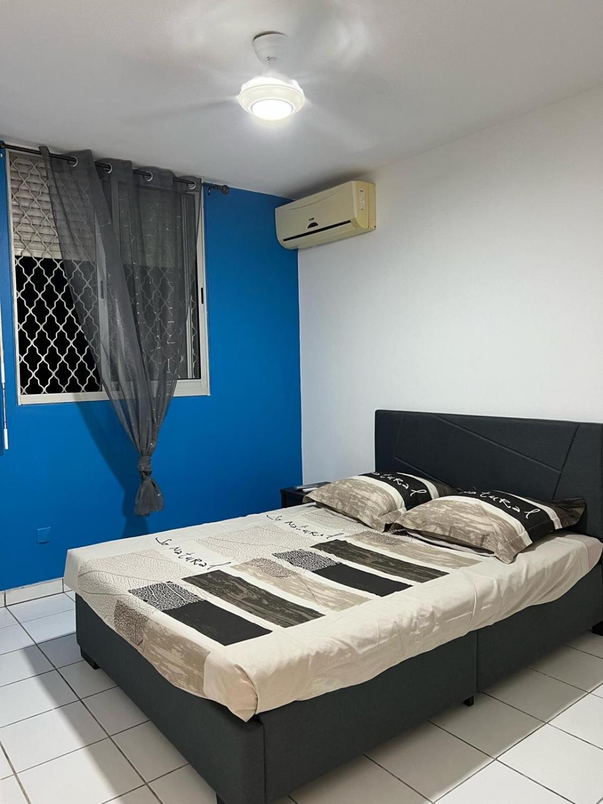 Blue Paradise 1 A Apartment