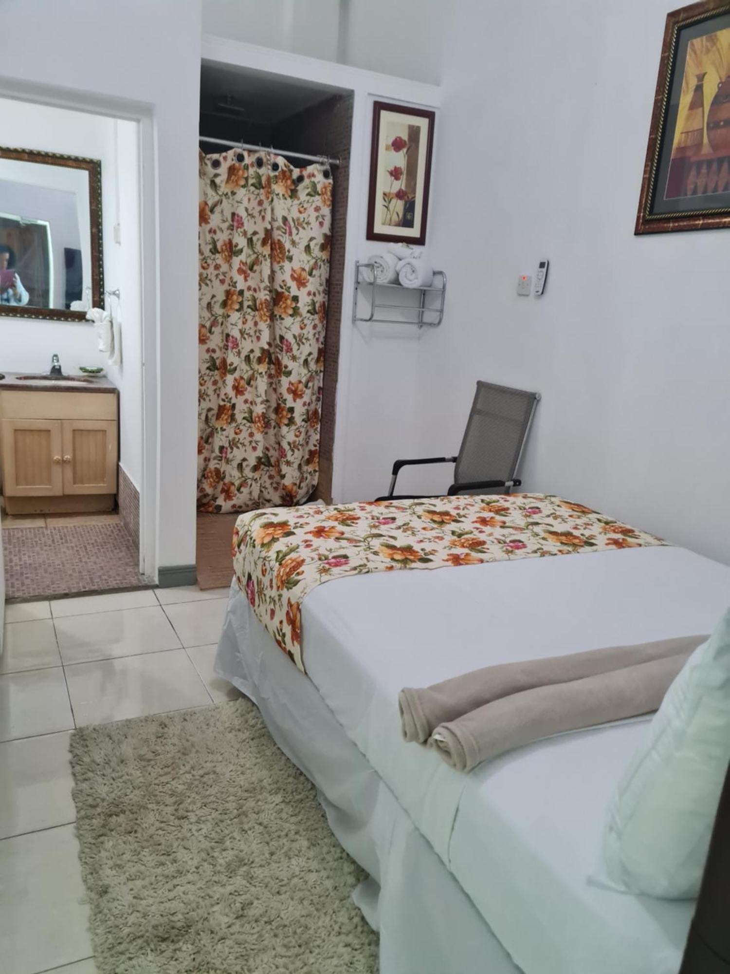Sky Aparthotel