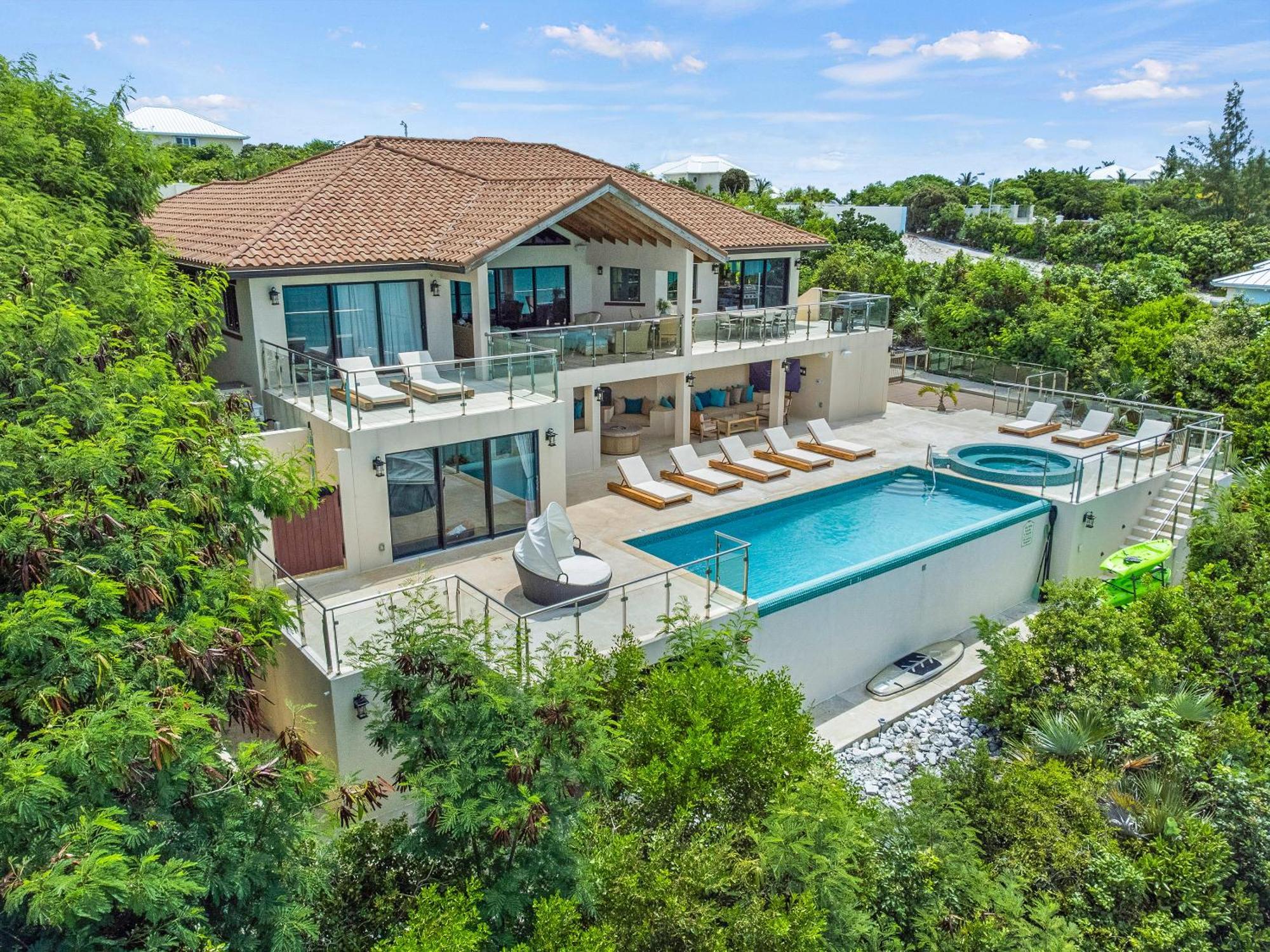 Alta Bella And Villa Taylor Bay Beach