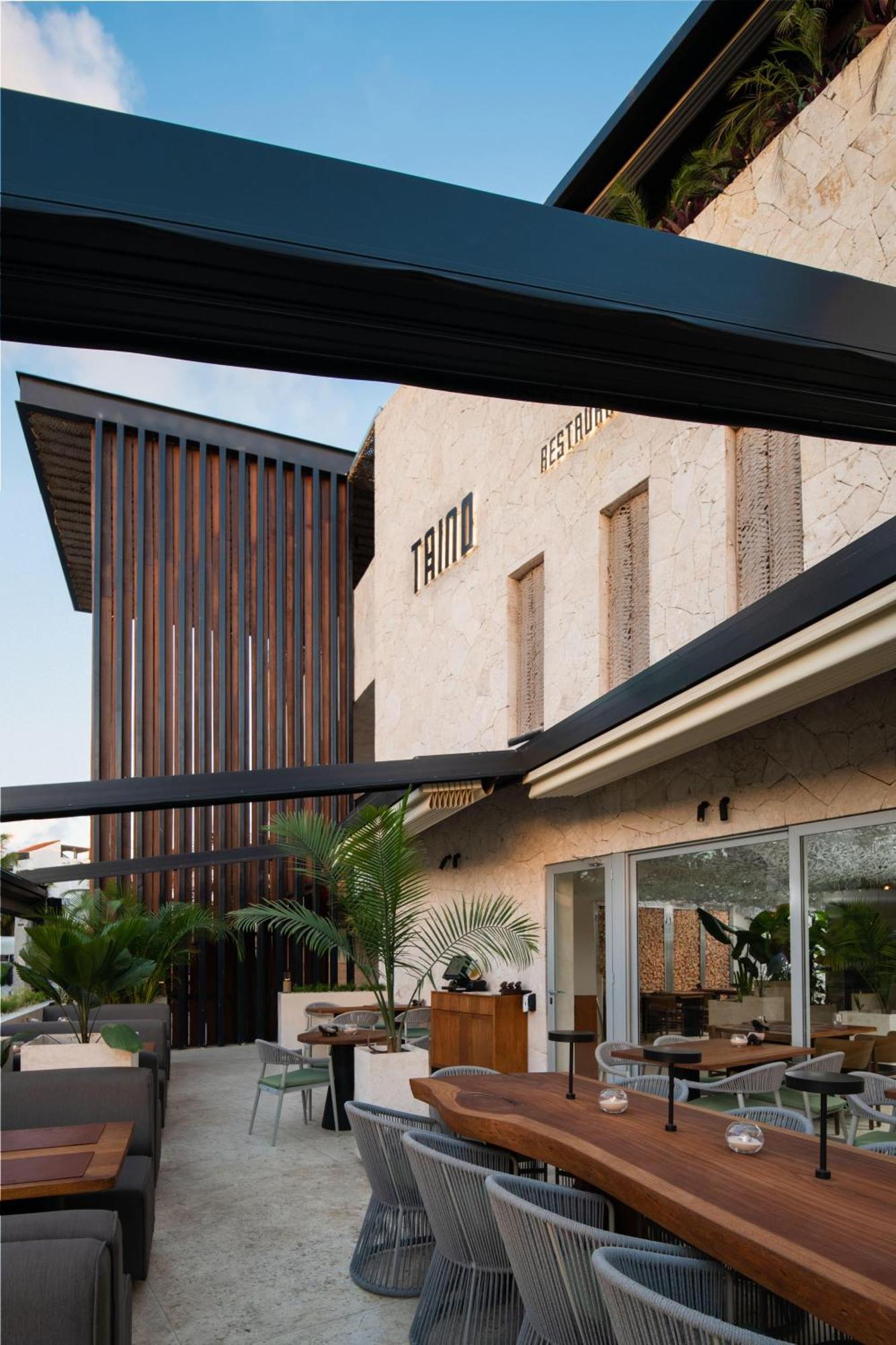 Hotel Dukassi Rooftop Pool - Club And - Playa Corales