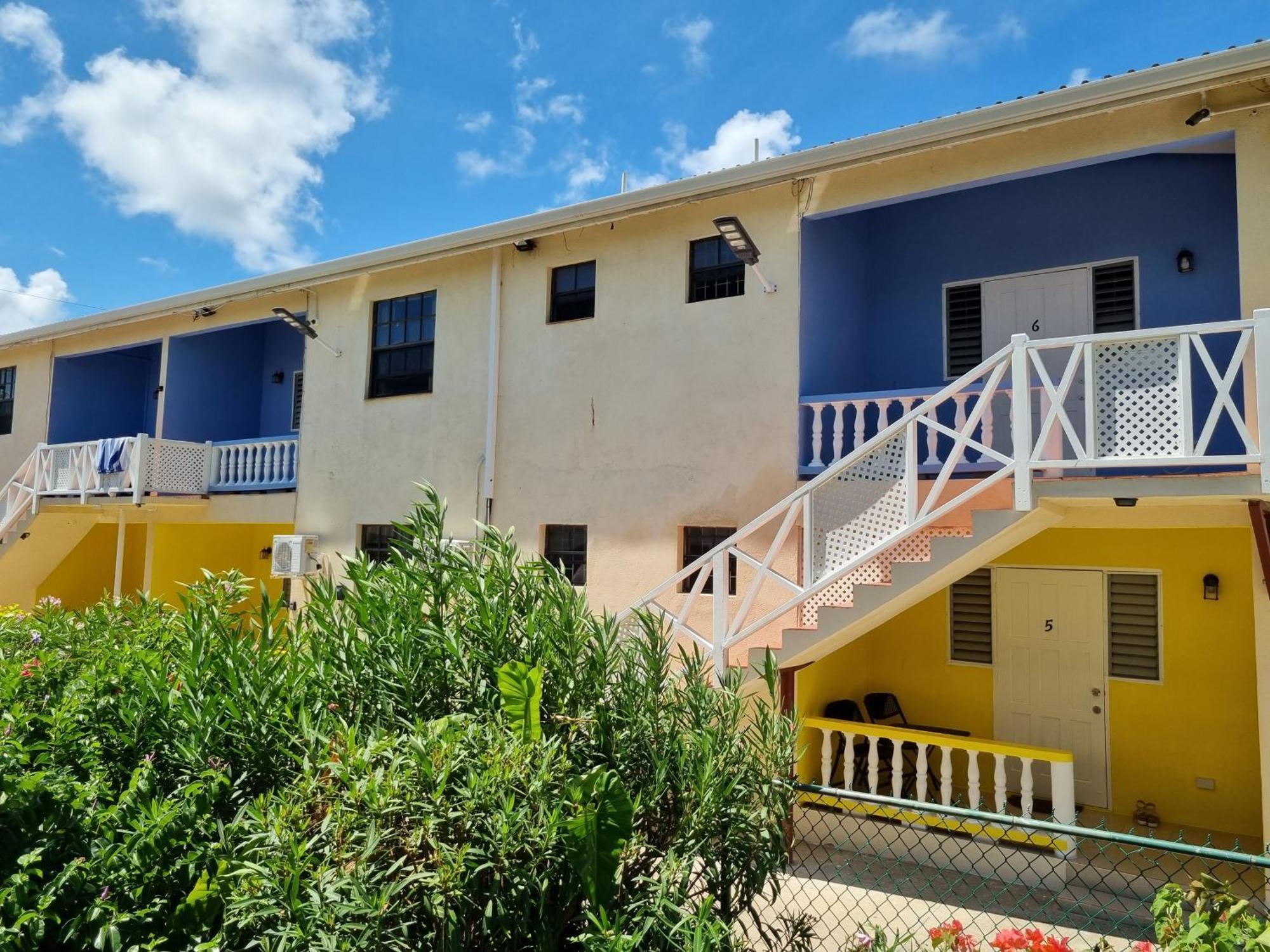 Coastal View7 1 & 2 Bed Apartment *