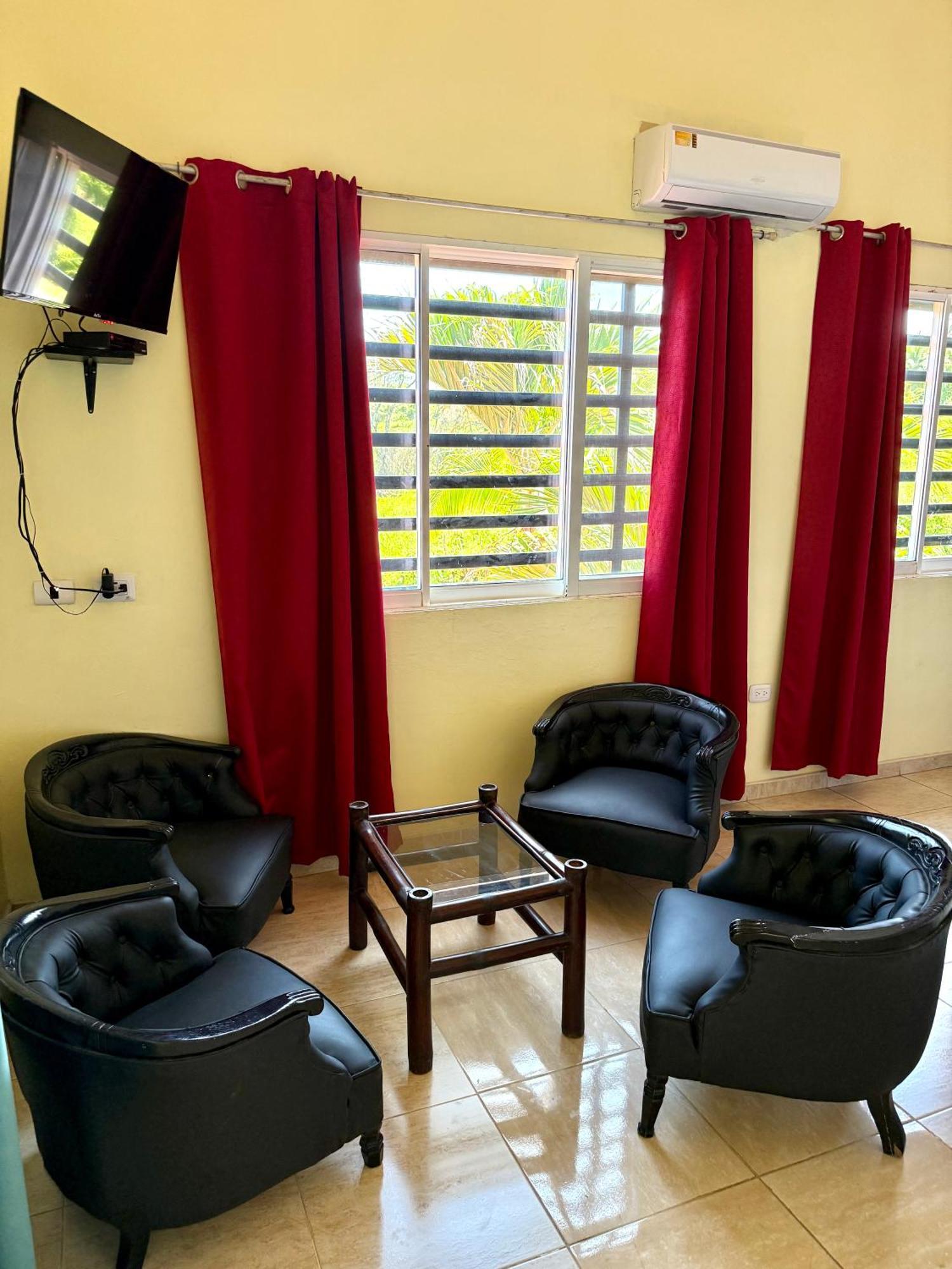 Al Mare Acomodação com café da manhã  Barahona