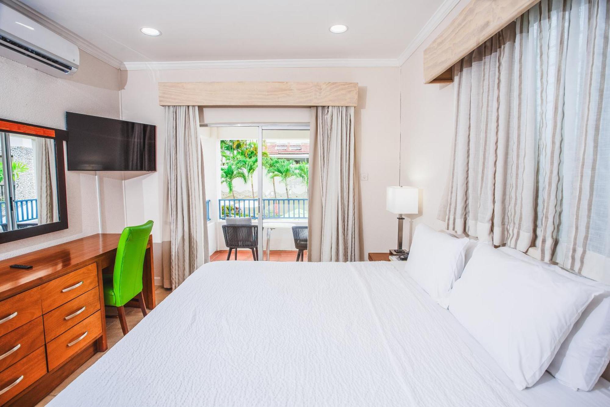Blue Horizon Hotel Rockley