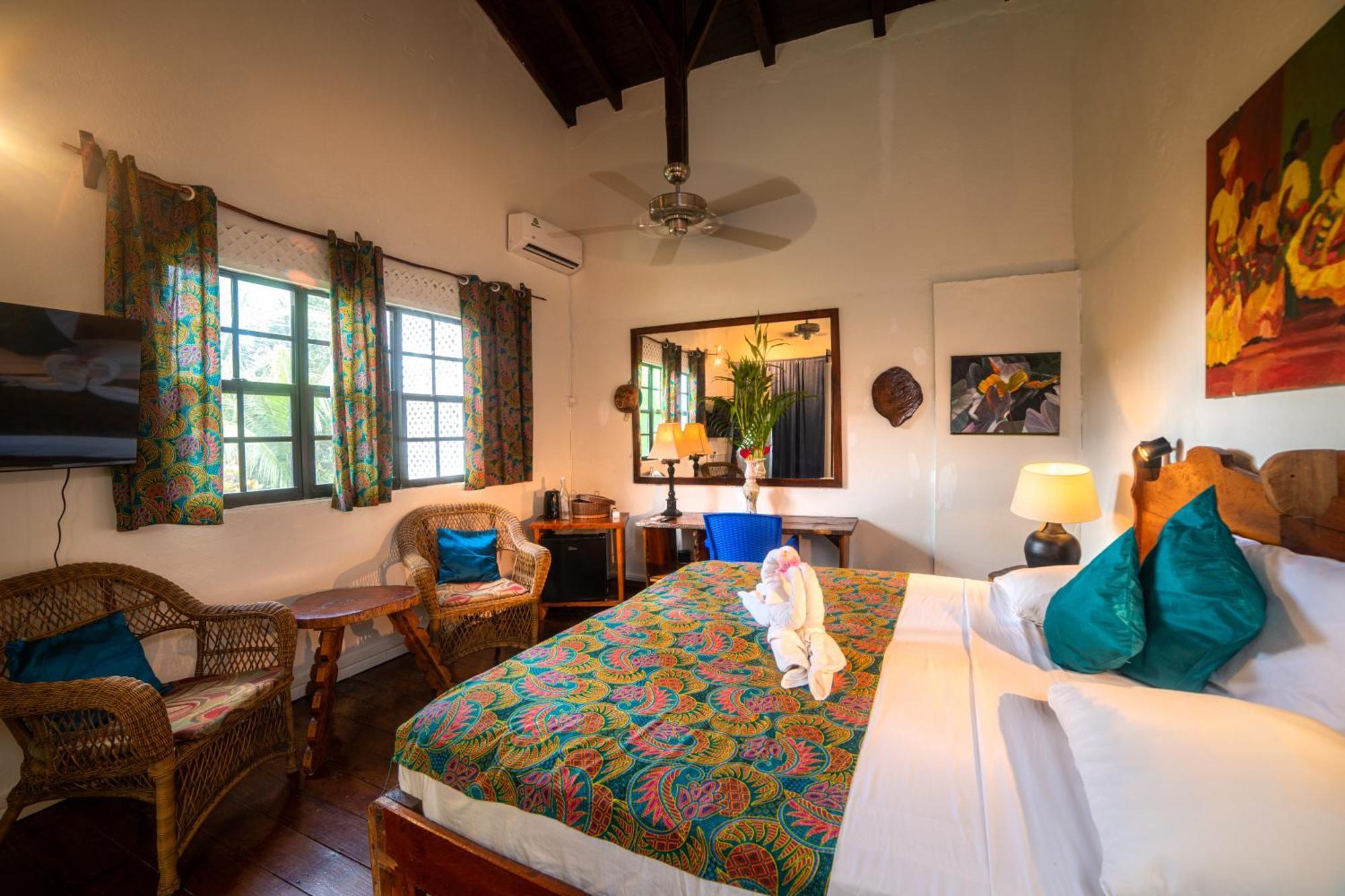 Hibiscus Valley 3*