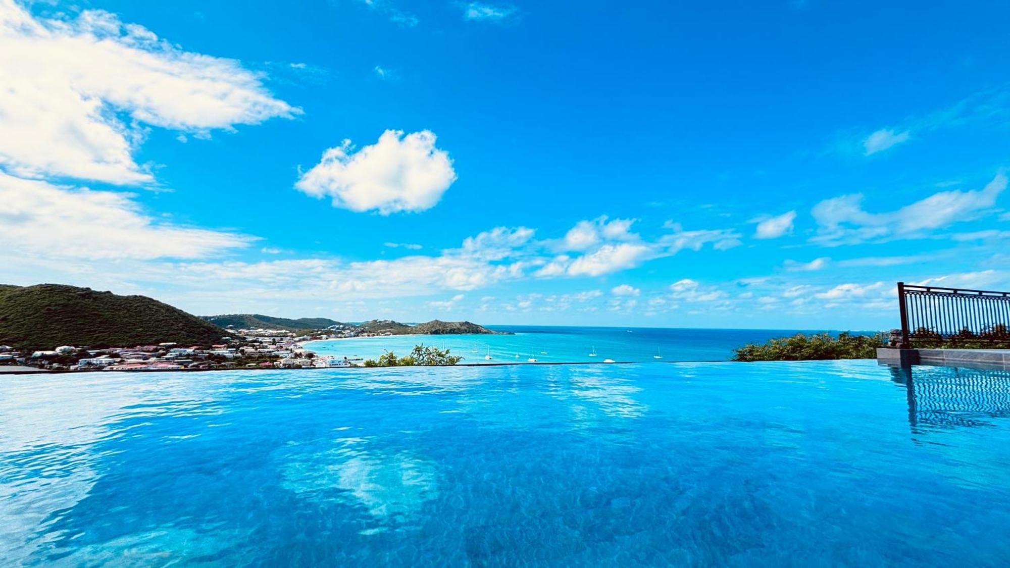 Carribbean Hill - Stunning View And Infinity Pool Grand Case