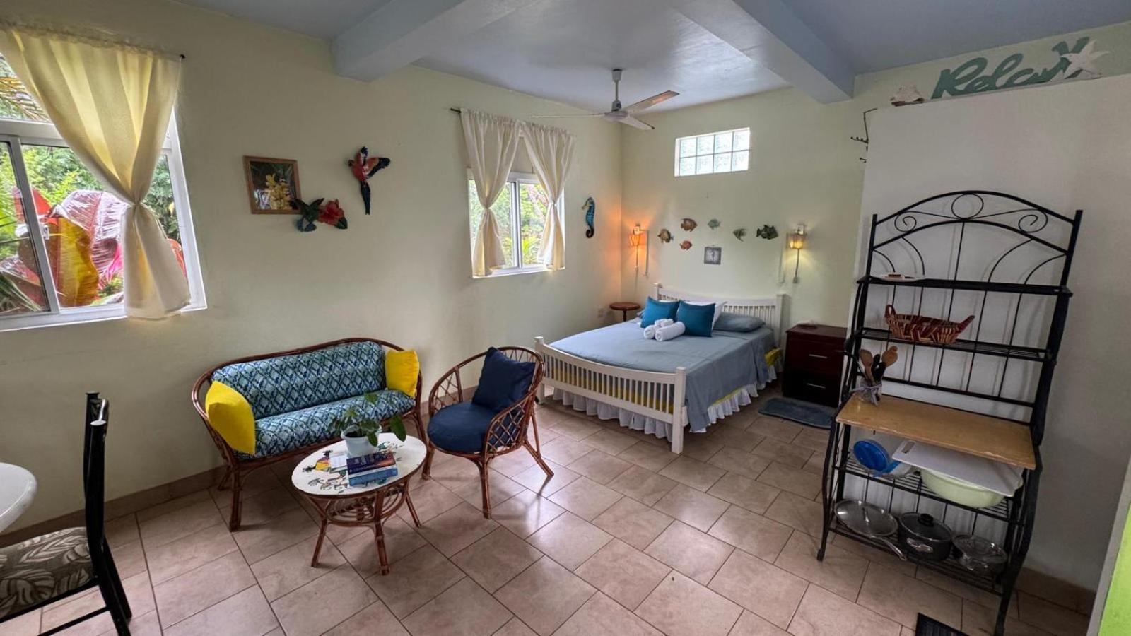 Jacoway Apartment Calibishie