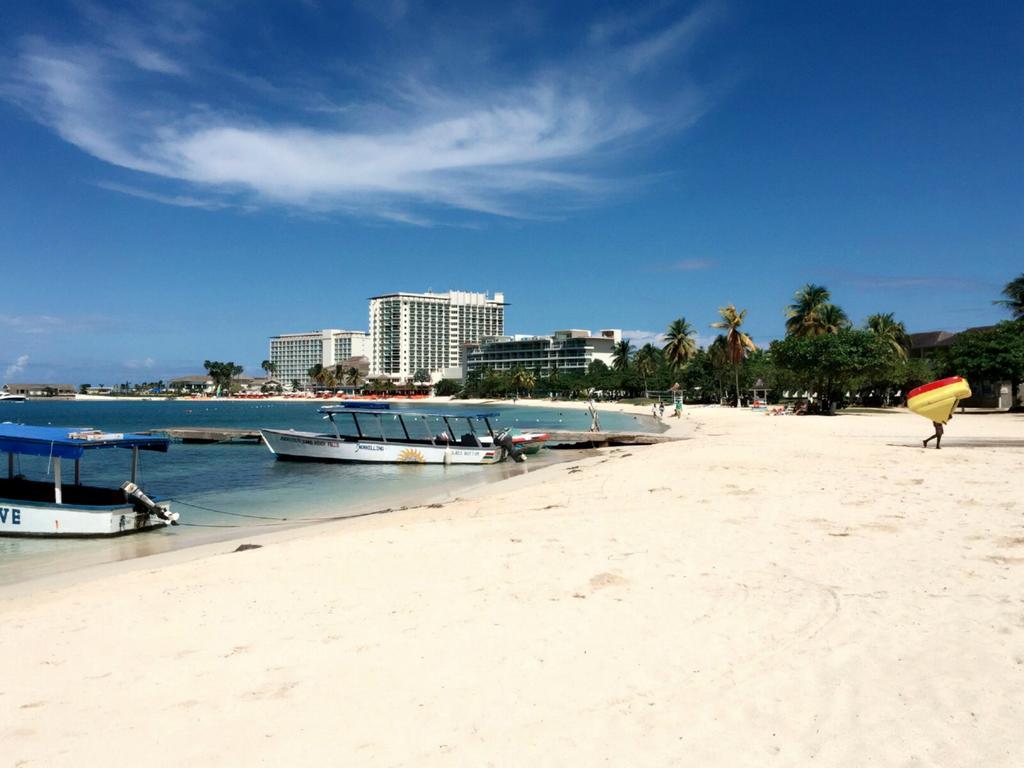 Private Two Bedroom A31 Sandcastle * Ocho Rios