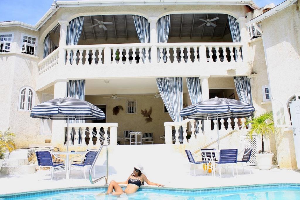 Sea Symphony Villa *