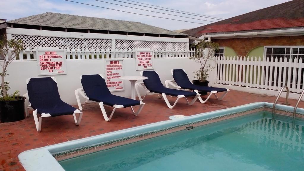 Hotel Village Ocho Rios