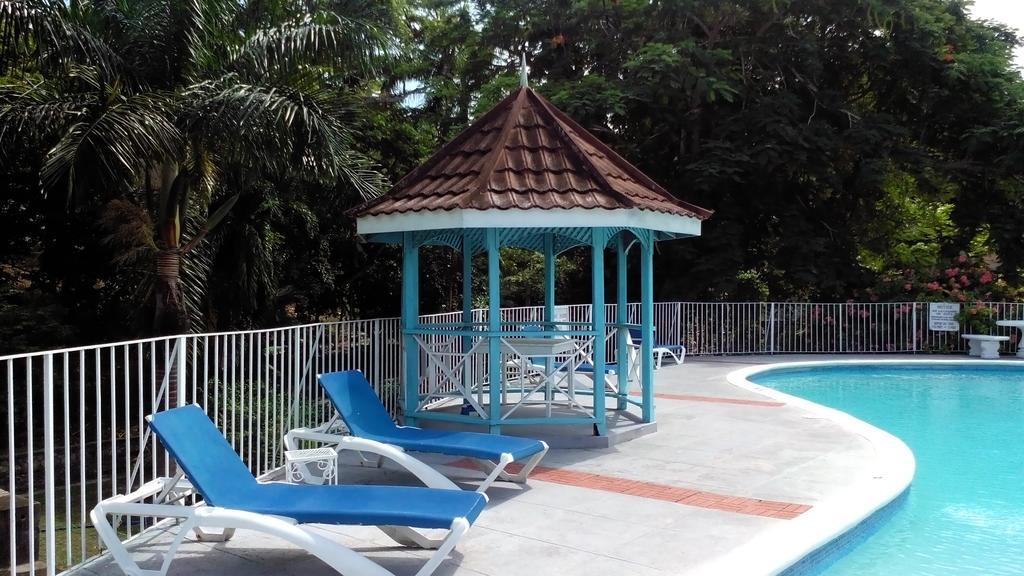 Silver Creek Hotel