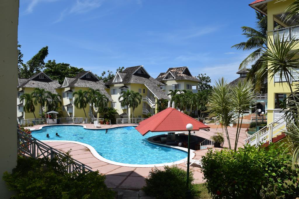 At Mystic Ridge Apartamento