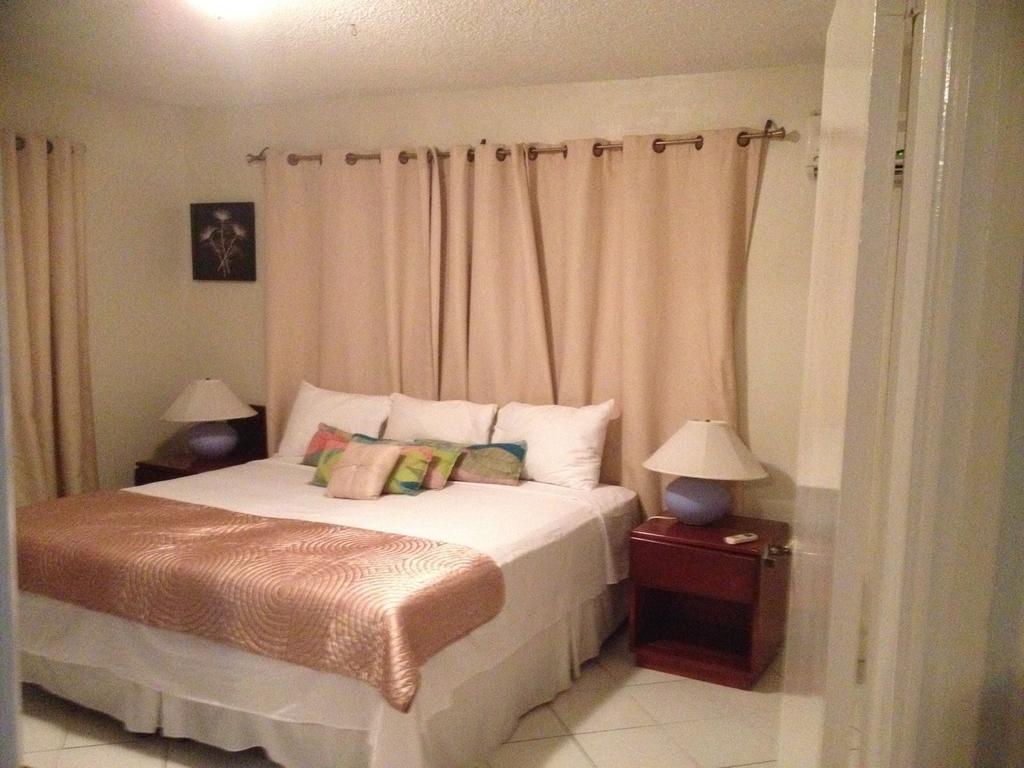 At Mystic Ridge Apartamento Ocho Rios