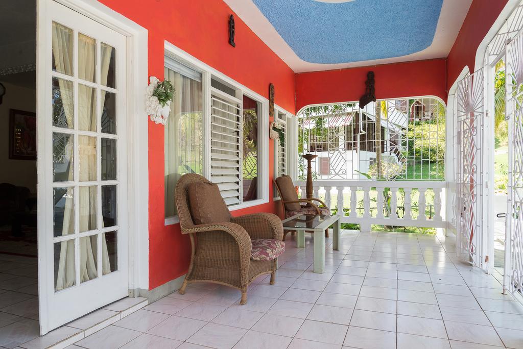 Chateau Margarite Guest house Montego Bay