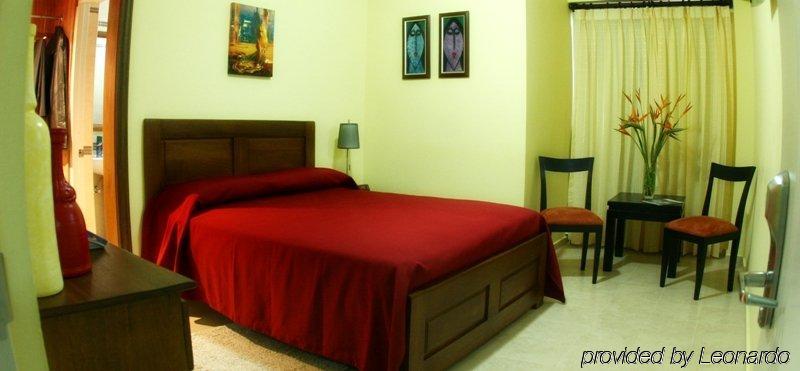 Century Plaza 3*