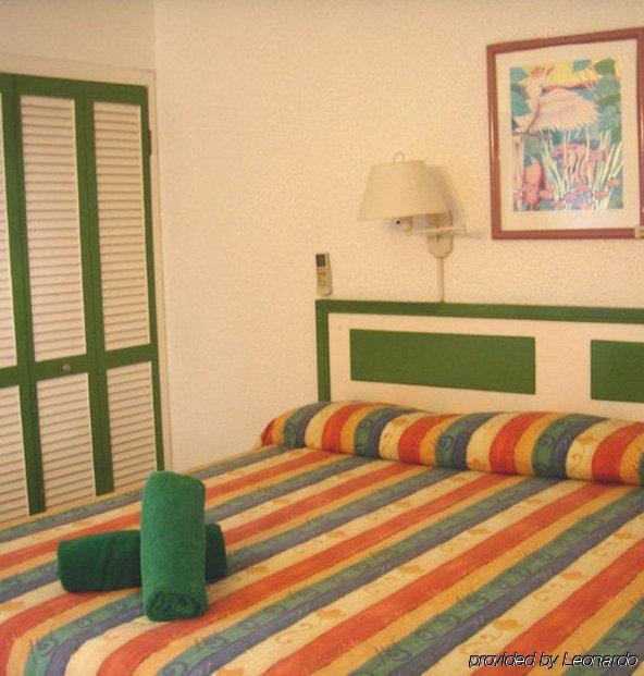 Plum Tree Club Apartamento Christ Church