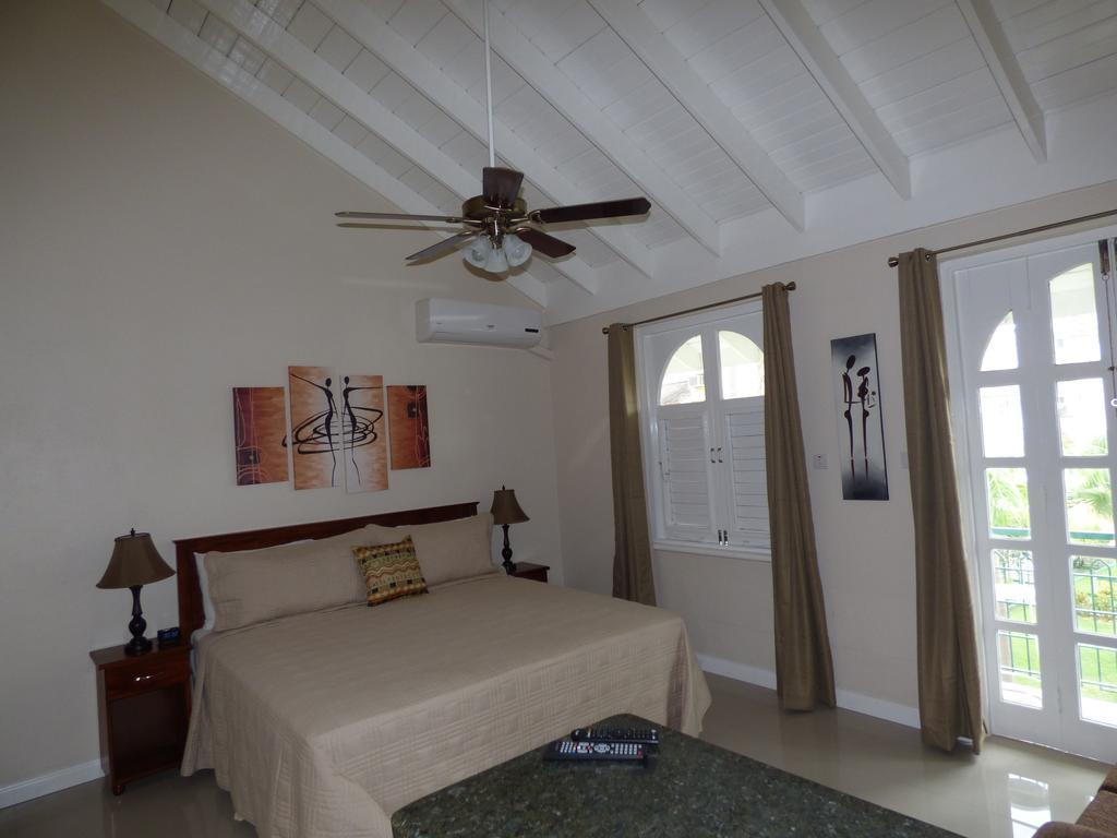 30 Ocho Rios