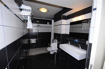 Dolphin & Wellness Curacao Willemstad