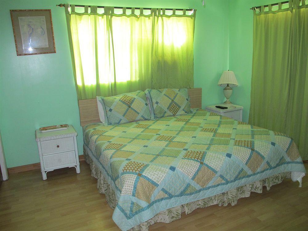 Inn Eldemire's Tropical Island 3*