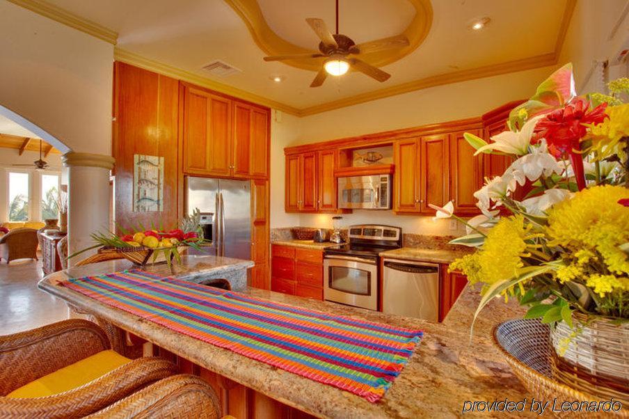 Hotel Belizean Cove Estates 4*