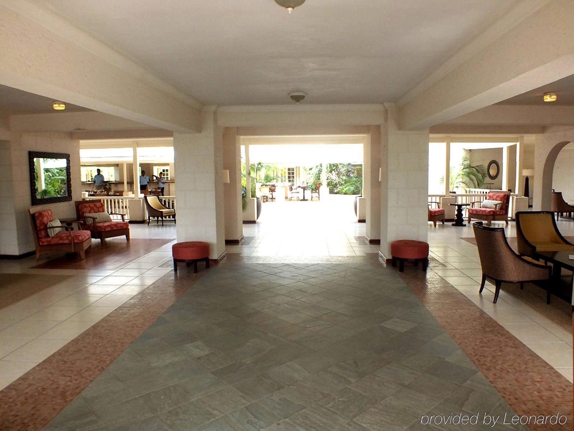 Hotel The Village And 3*