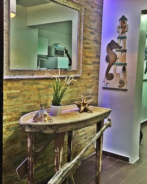 Mar, Apartment