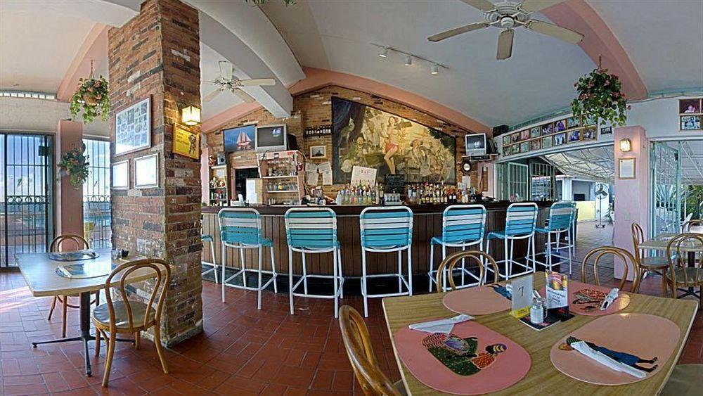 Colony Cove Resort 3*