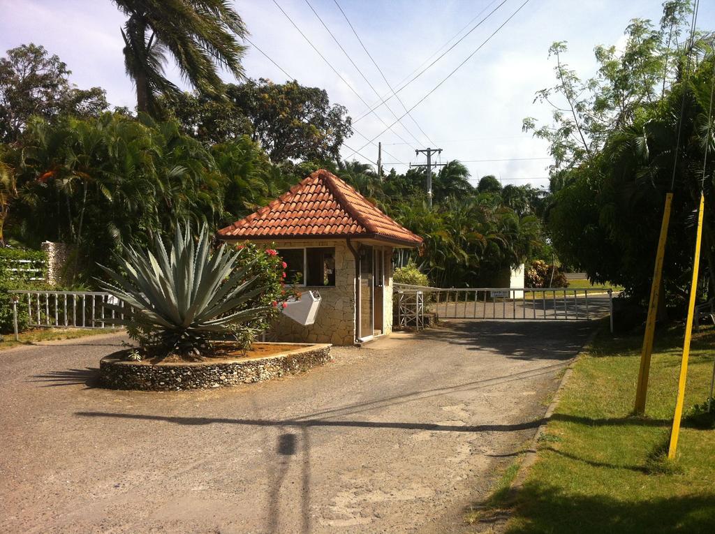 Casa Del Sol - *