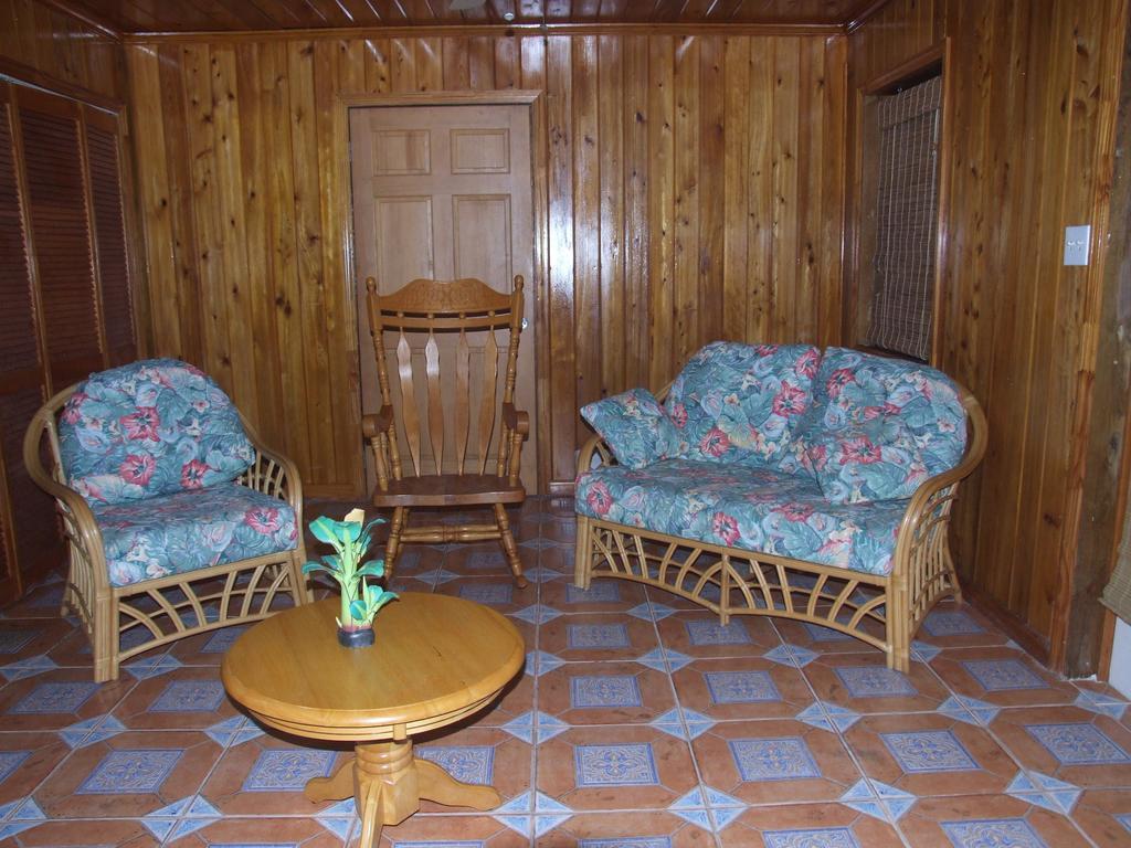 Gunhillbay Beach Villas