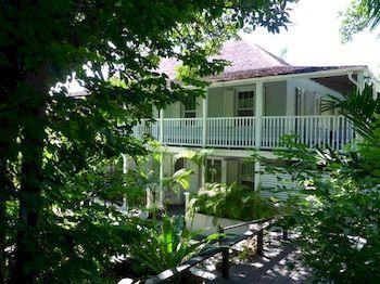 The Landing 4* Dunmore Town