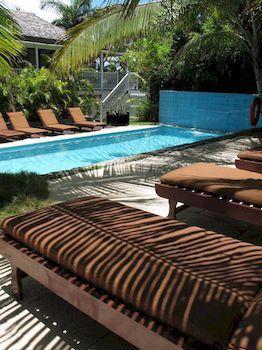 The Landing 4* Dunmore Town