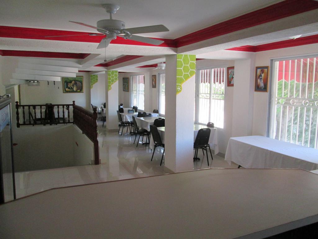 Seven Stars Hotel