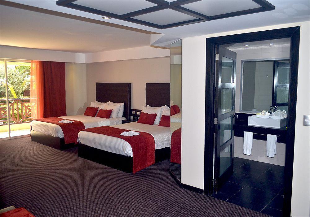 Savoy Boutique 4*