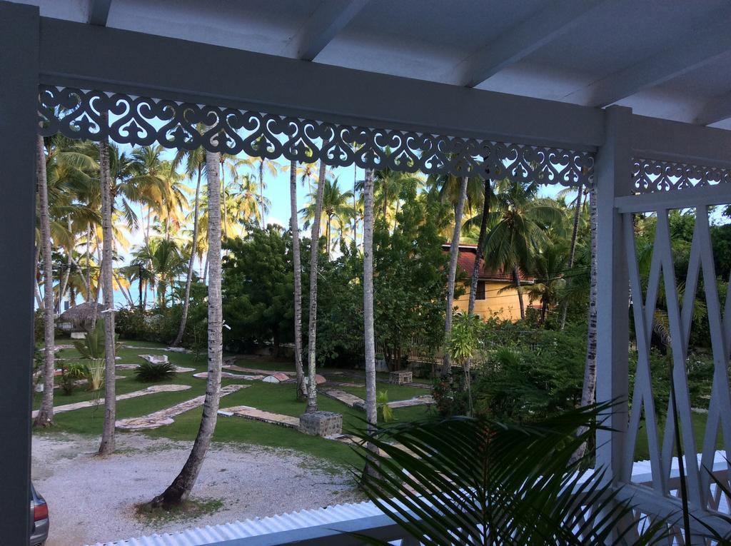 Las Cayenas Beach