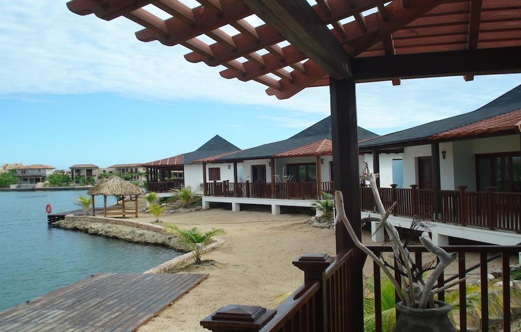 Waterlands Village *