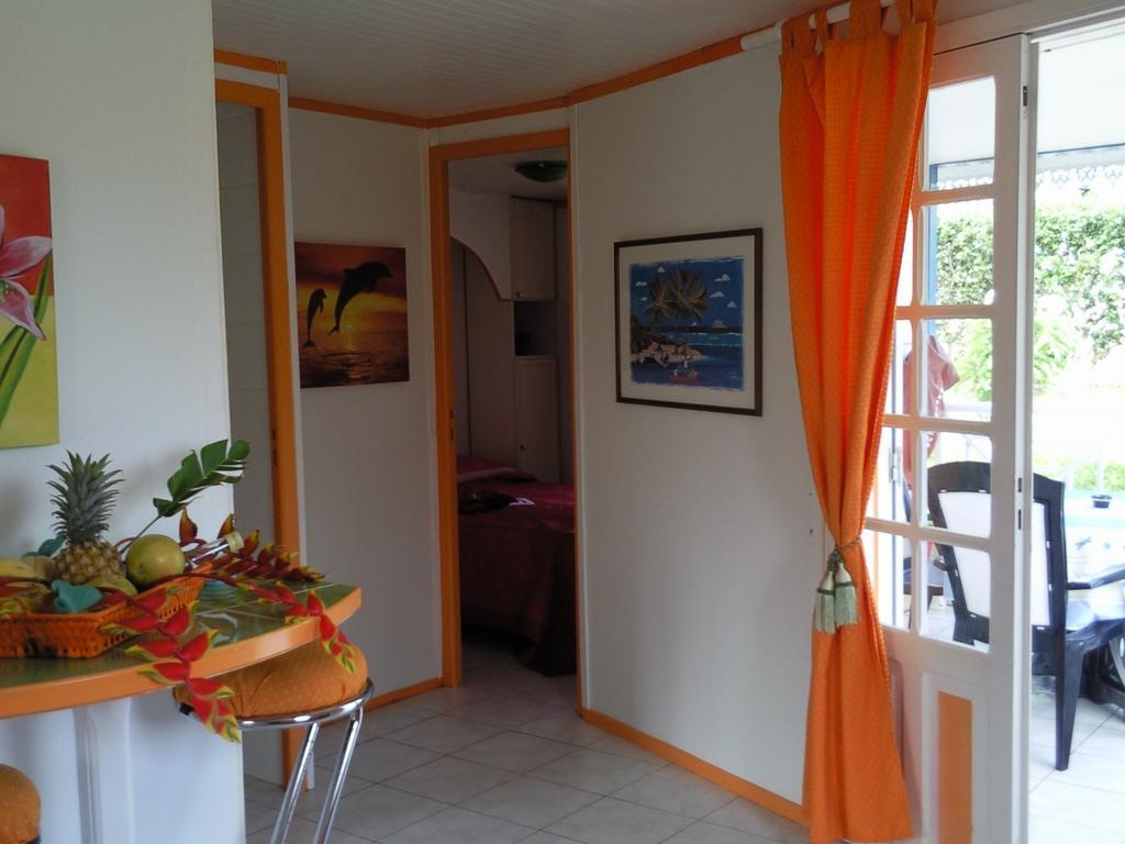 Holiday home Le Moulin De La Baie Piscine Vue